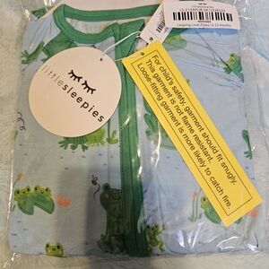 Little Sleepies Blue and Green Leaping Love Frog Zippy